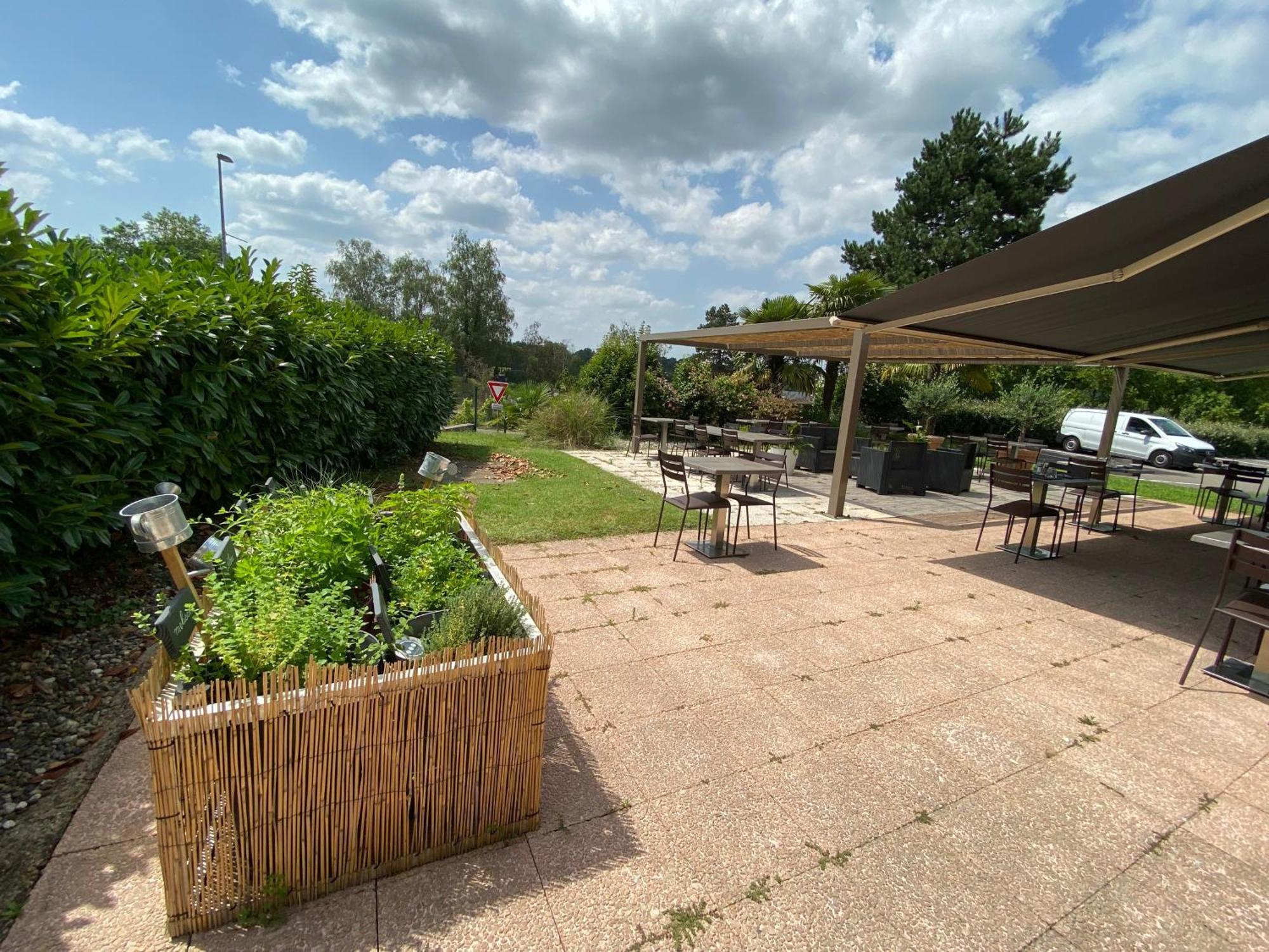 Campanile Nature - Cahors Exterior photo
